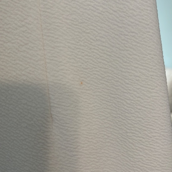 White off the shoulder Saints and Secrets asymmetrical dress. - Picture 5 of 6